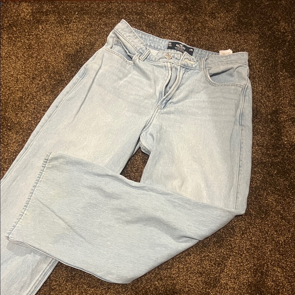 Hollister Women's Light Blue Straight Leg Jeans